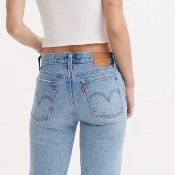 Levi's Button Fly Wedgie Straight Leg Jeans Distressed with Raw Hem 28 - Picture 4 of 10